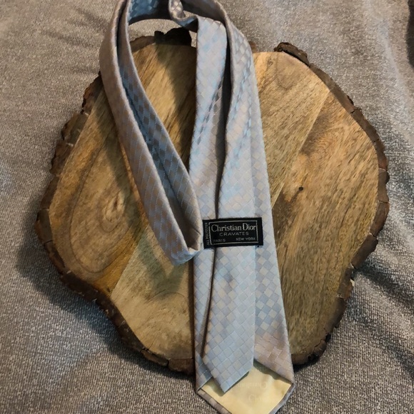 Vtg CHRISTIAN DIOR cravates LOGO Classic Luxe Paris NewYork Gray Diag Square NEW - Picture 10 of 16